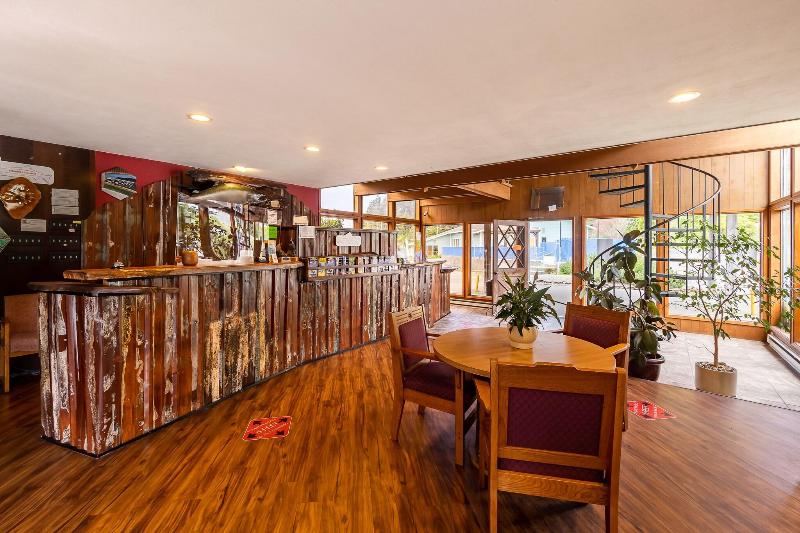 Jot's Resort image