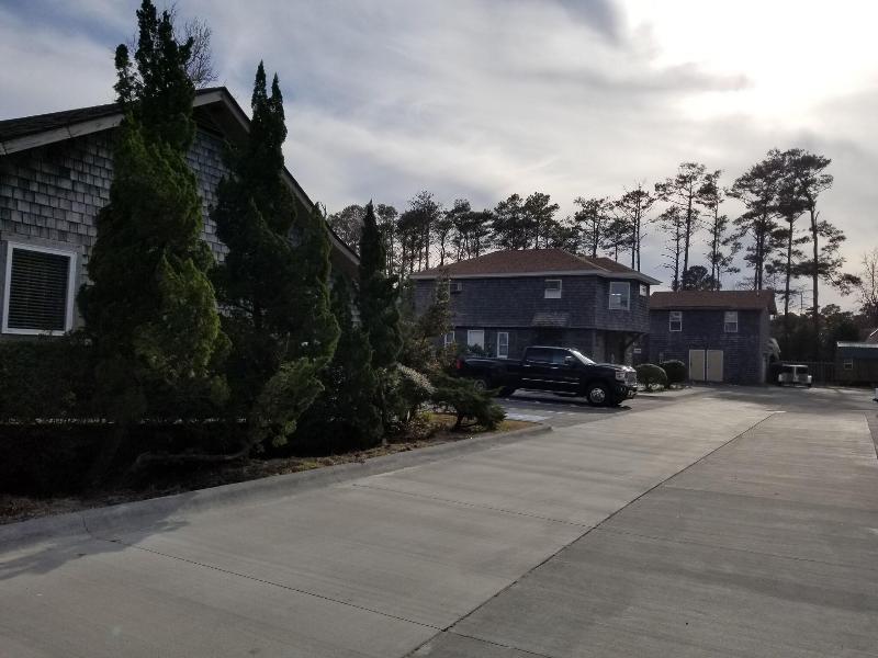 Scarborough Inn — general view