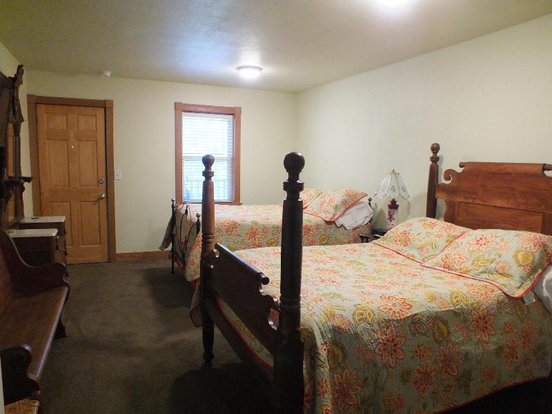 Scarborough Inn image