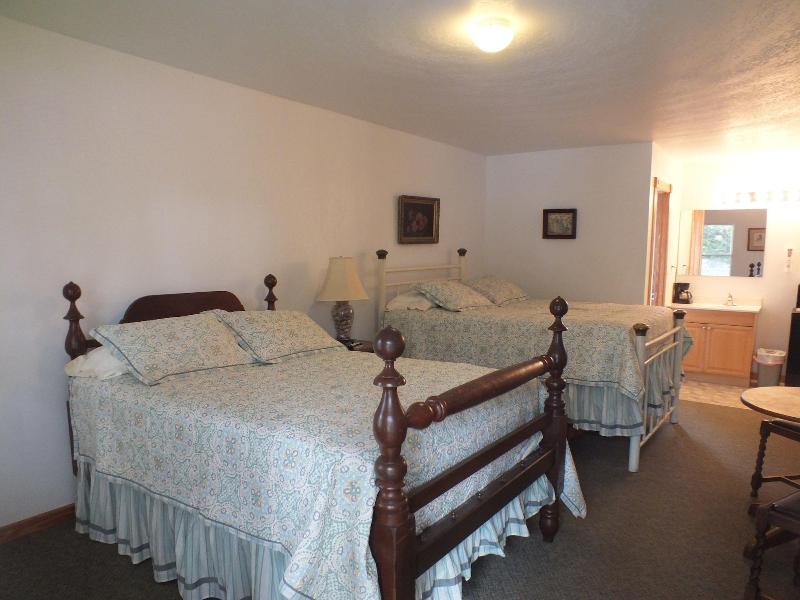 Scarborough Inn image