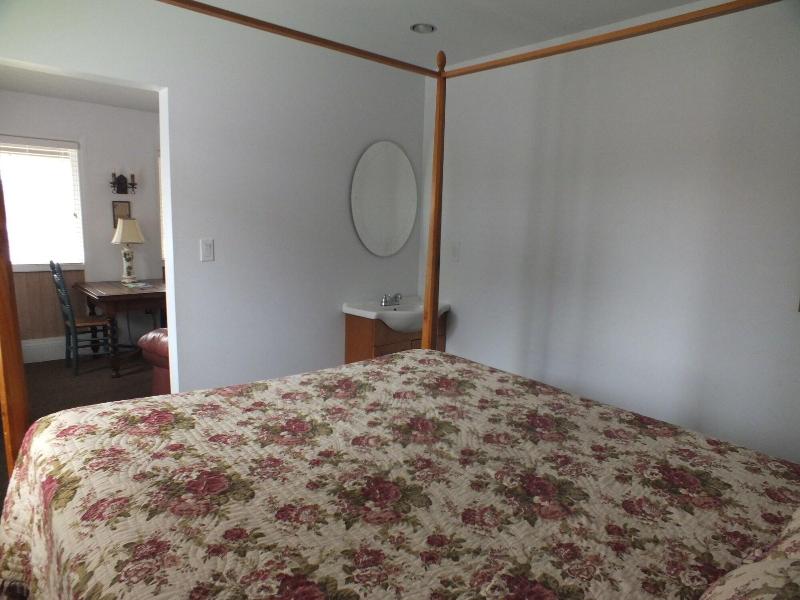 Scarborough Inn image