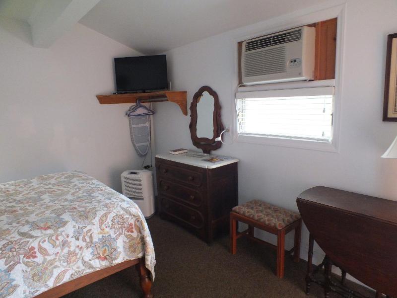 Scarborough Inn image