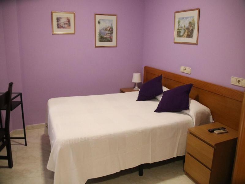 Hostal Burgalés image