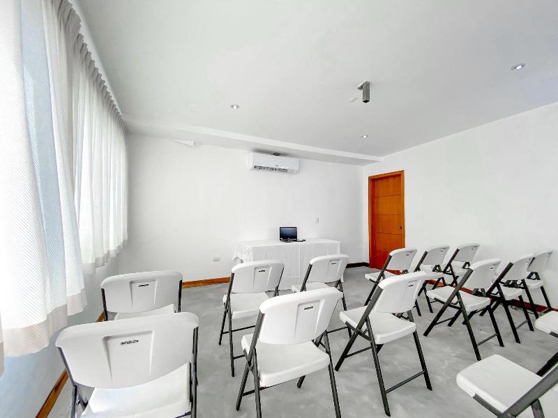 Equinoccio Hotel image