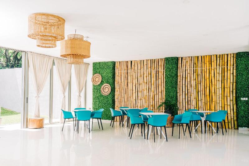 Equinoccio Hotel image