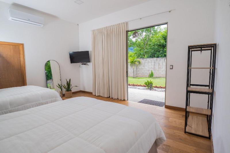 Equinoccio Hotel image