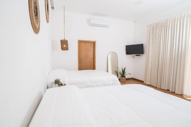 Equinoccio Hotel image