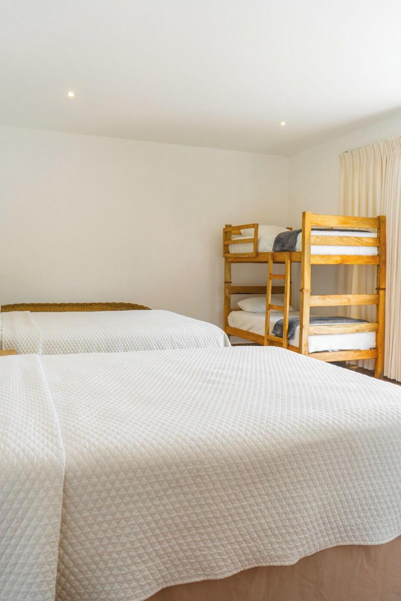 Equinoccio Hotel image