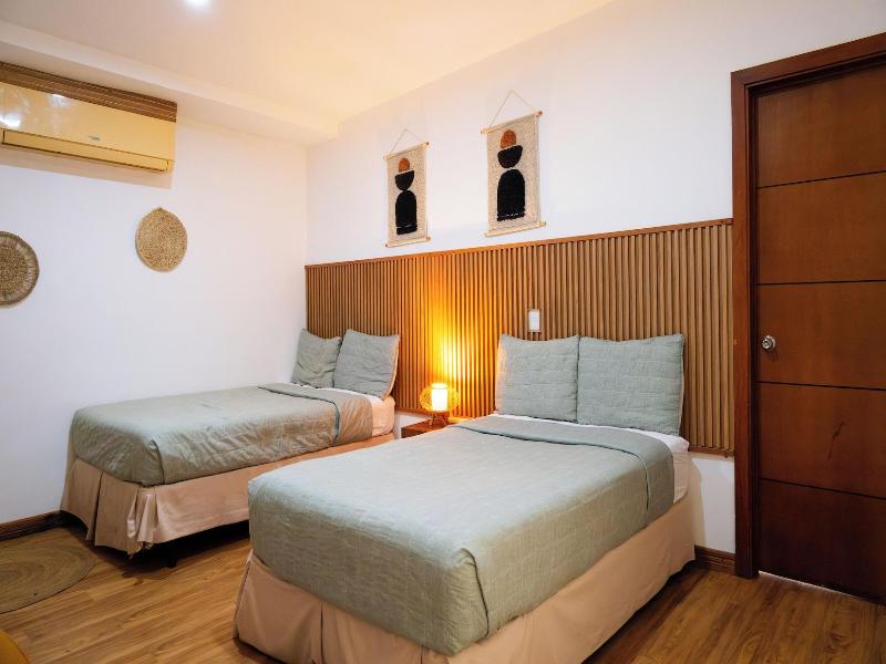 Equinoccio Hotel image