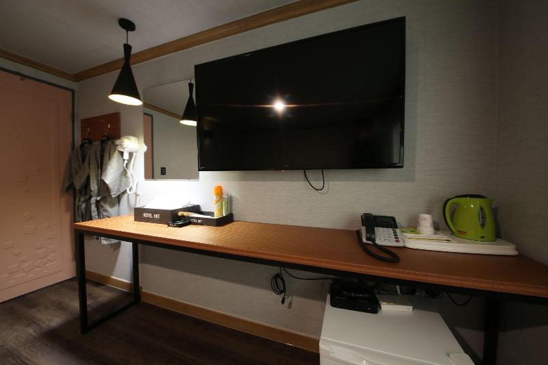 Art Hotel image