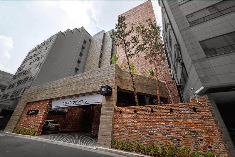 Hotel March image