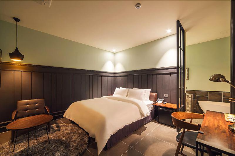 Hotel March image