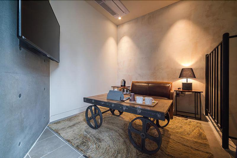 Hotel March image