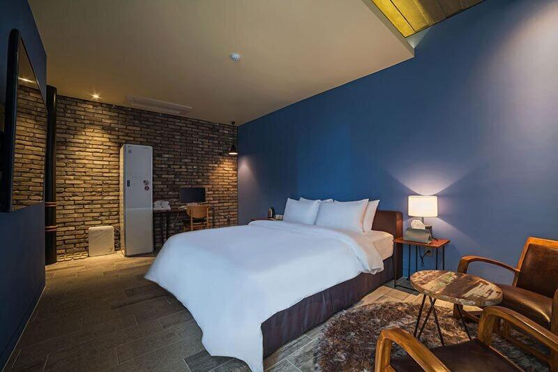Hotel March image