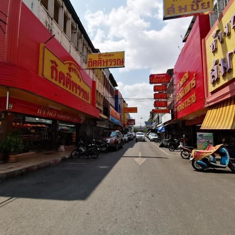 Dluck Hostel image