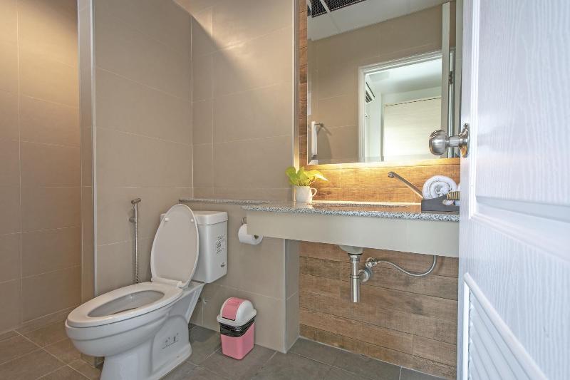Sansuk Apartment image