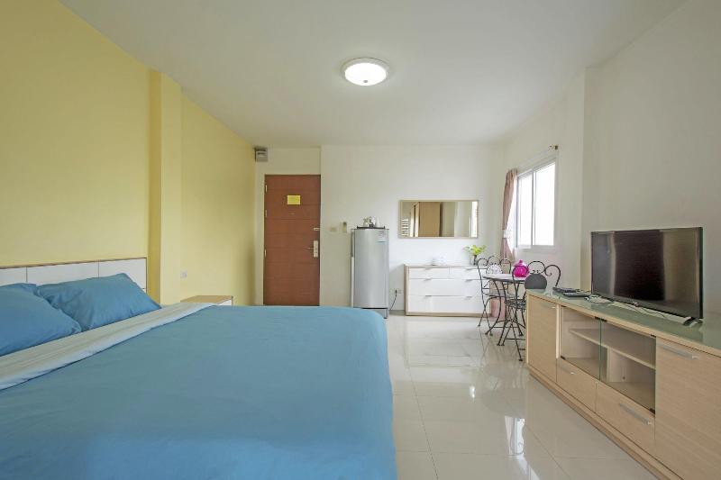 Sansuk Apartment image