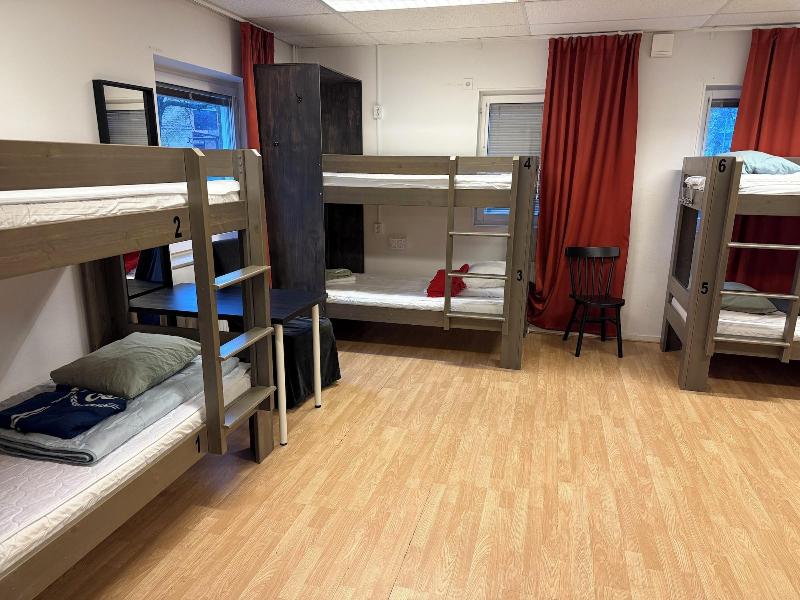 Hostel Snoozemore image