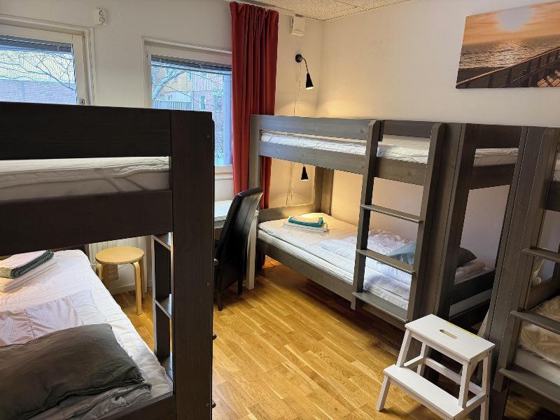 Hostel Snoozemore image