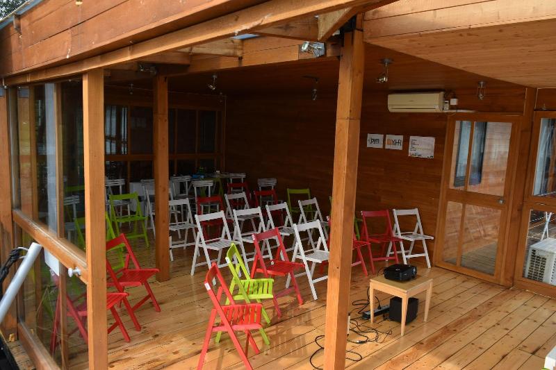 Arkabarka Floating Hostel And Apartments image