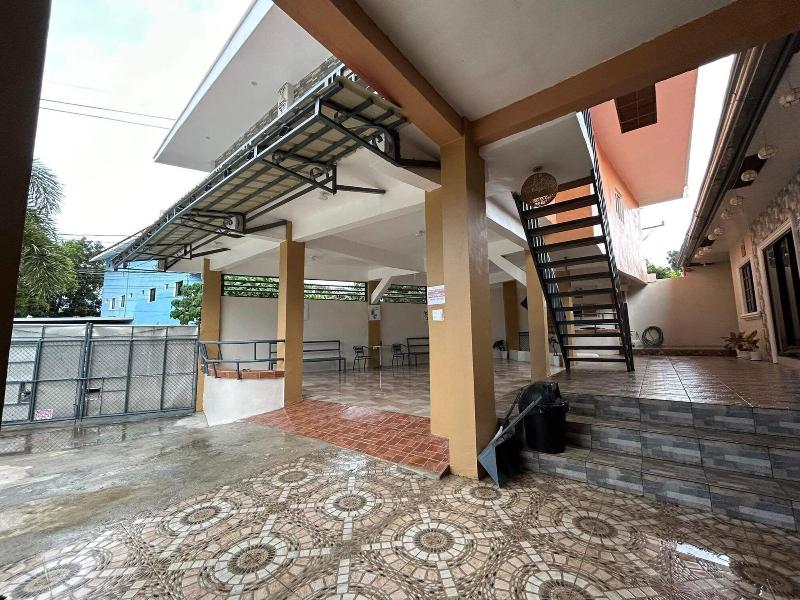 Evangeline Garden And Lodge image