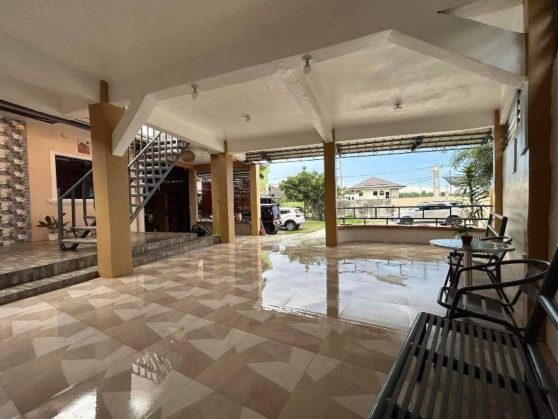 Evangeline Garden And Lodge image
