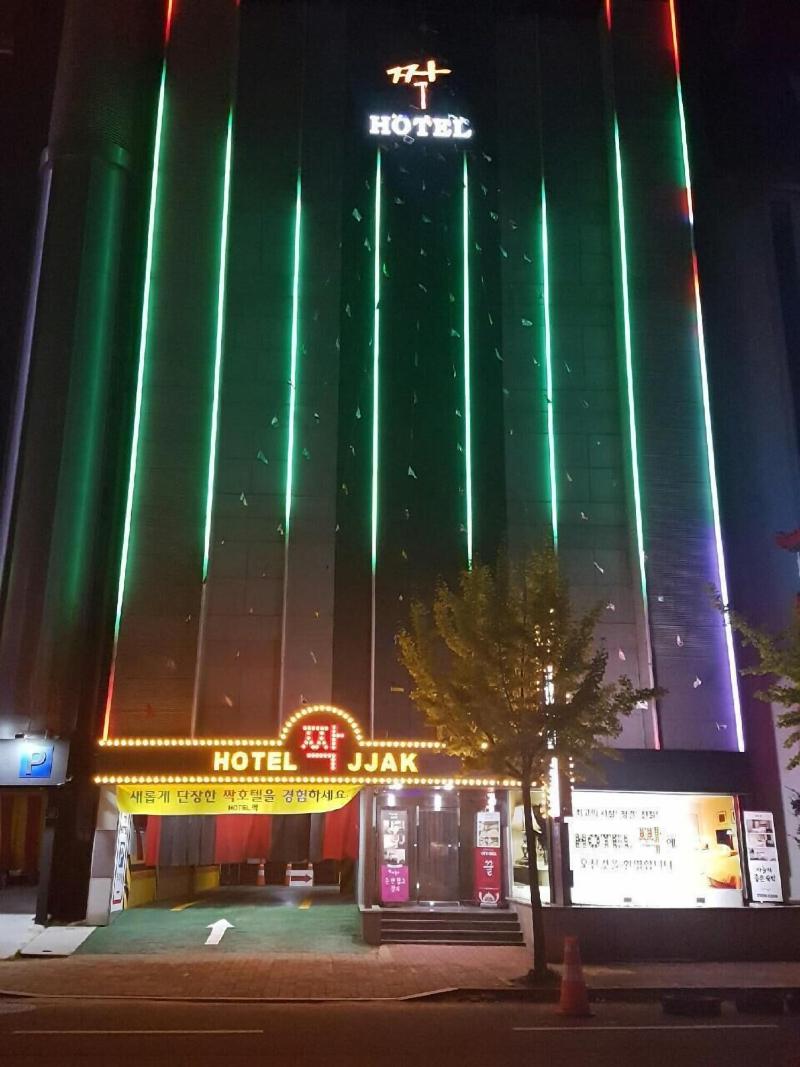 Jjack Hotel image