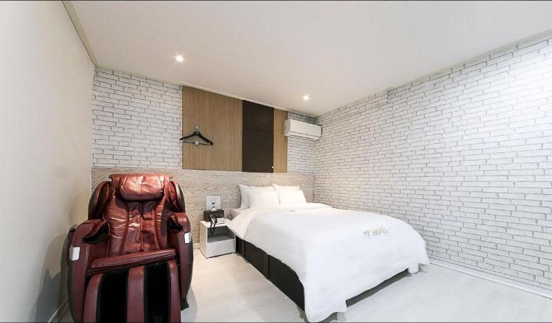 Jjack Hotel image