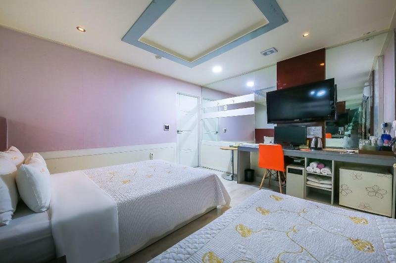 Jjack Hotel image