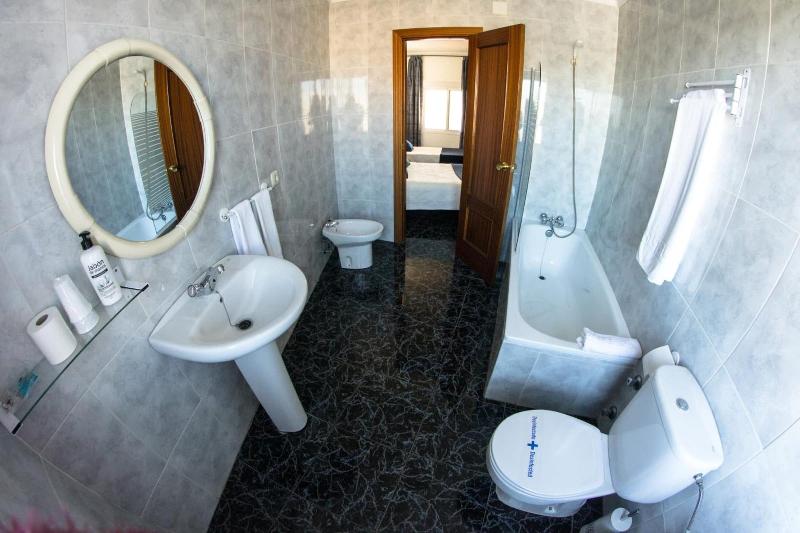 Hostal Caminito Del Rey image