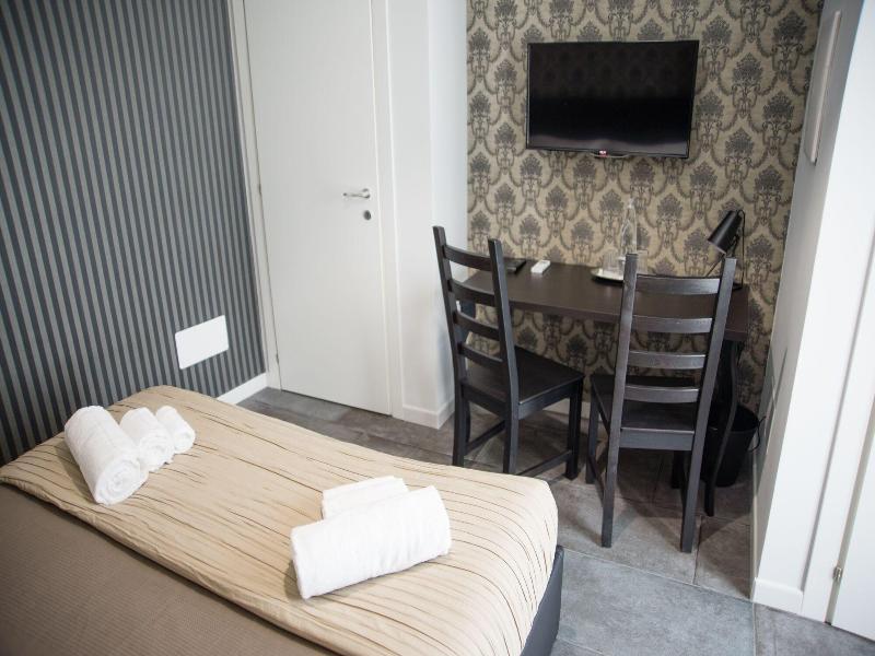 B&B BaRock image