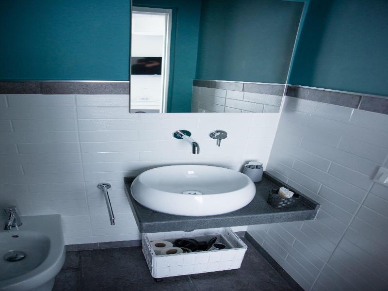 B&B BaRock image