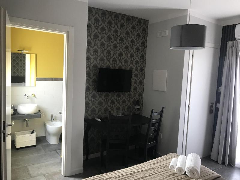 B&B BaRock image