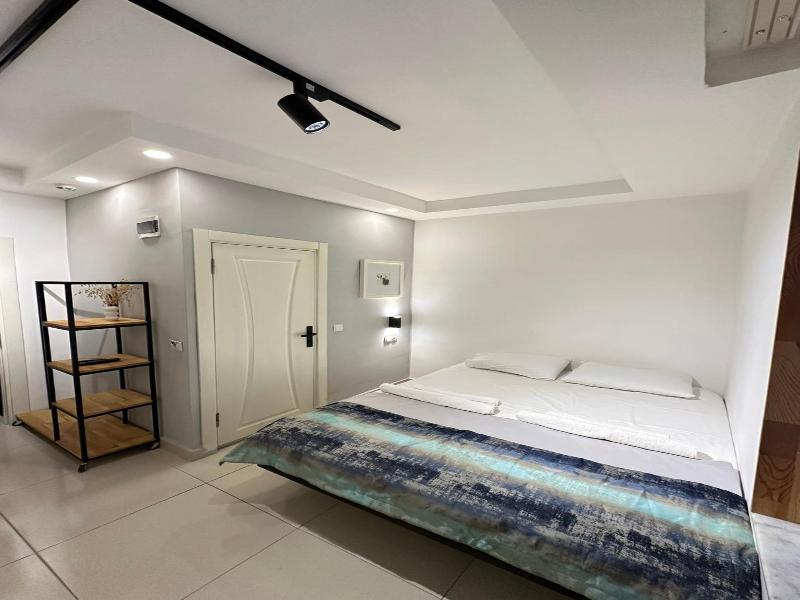 Hotel Alyans image