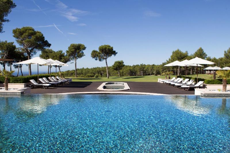 Hôtel Et Spa Du Castellet image