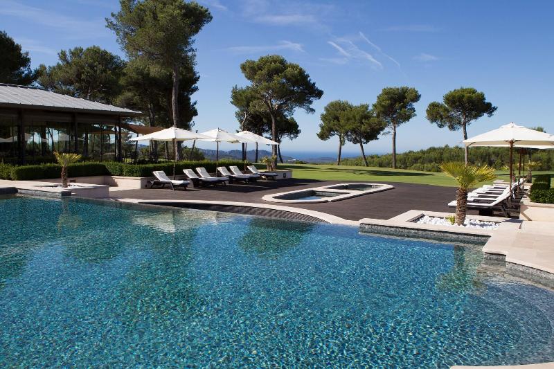 Hôtel Et Spa Du Castellet image