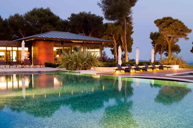 Hôtel Et Spa Du Castellet image