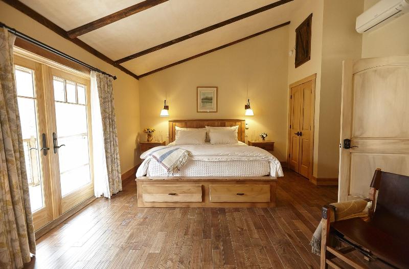 Seesaw's Lodge image
