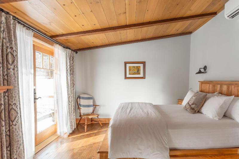 Seesaw's Lodge image