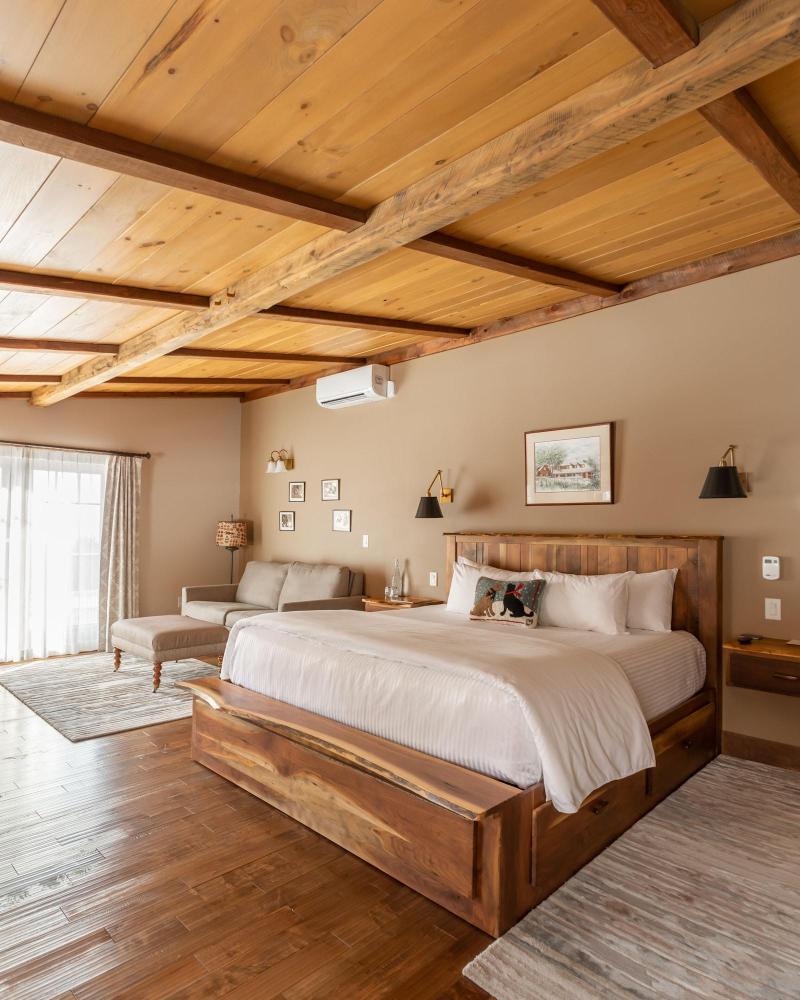 Seesaw's Lodge image