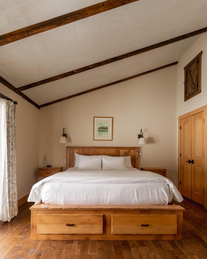 Seesaw's Lodge image