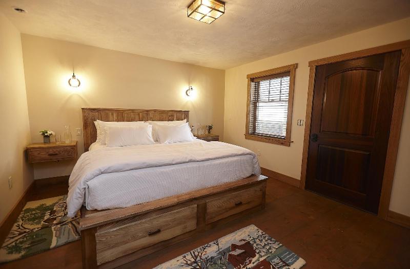 Seesaw's Lodge image