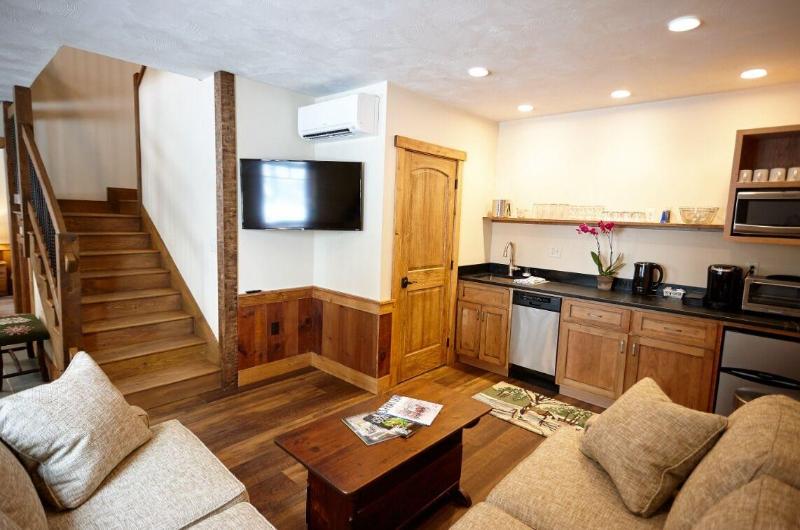 Seesaw's Lodge image