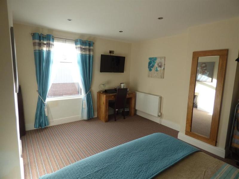 Wheldale Hotel image