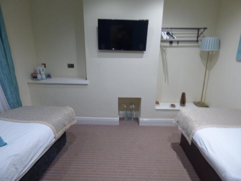Wheldale Hotel image