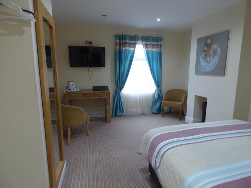 Wheldale Hotel image