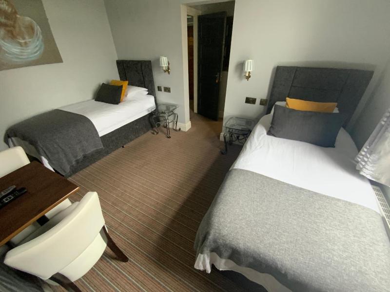Wheldale Hotel image