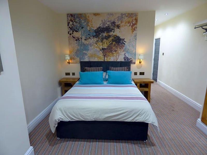 Wheldale Hotel image
