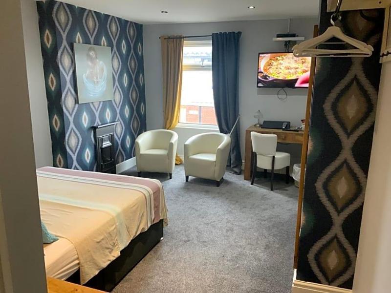 Wheldale Hotel image