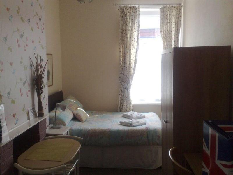 Whitecliff View image